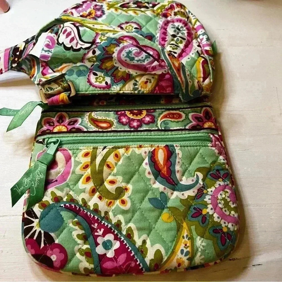 Vera Bradley Green Floral Women's Bag - Picture 3 of 6